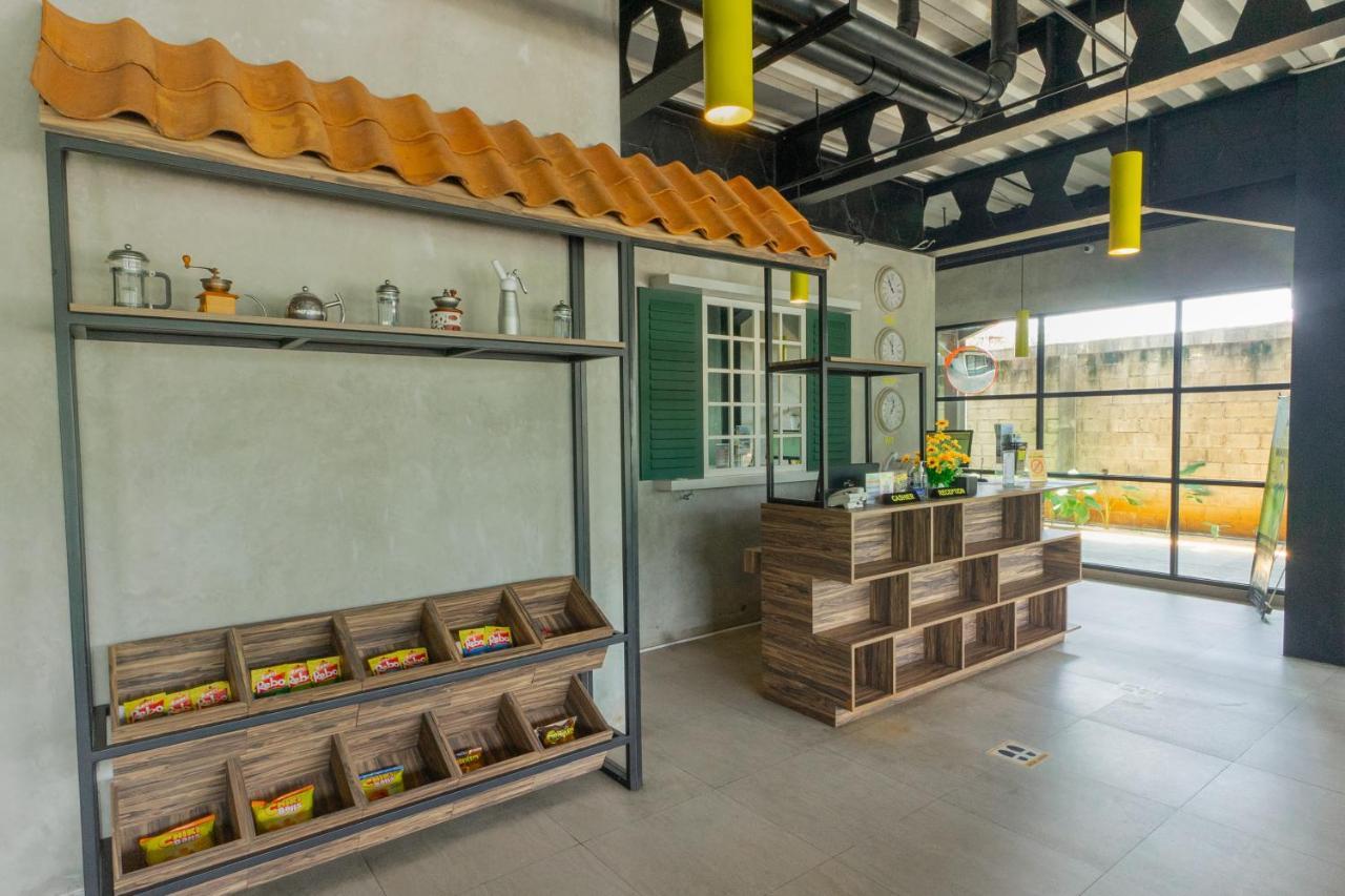 מג'לנגקה Hotel Summerville מראה חיצוני תמונה