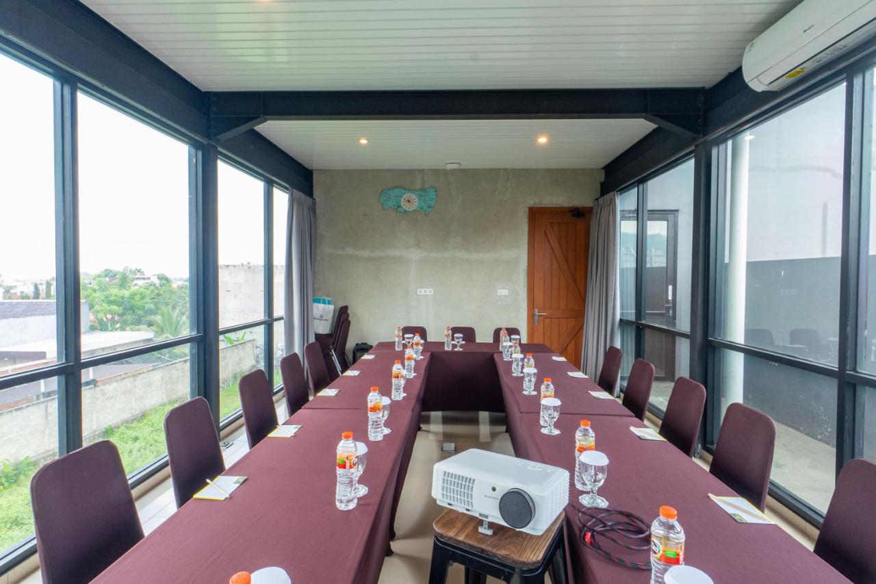 מג'לנגקה Hotel Summerville מראה חיצוני תמונה